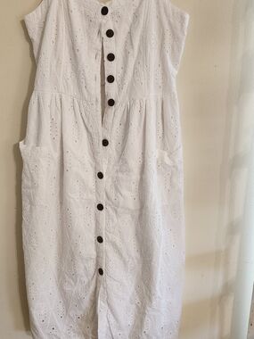 J GEE White Eyelet Button-Down‎ Dress - NWT